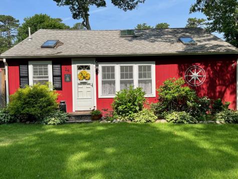 24 East Road Mashpee MA 02649