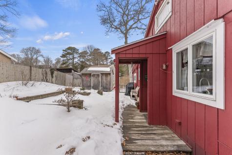 24 East Road Mashpee MA 02649