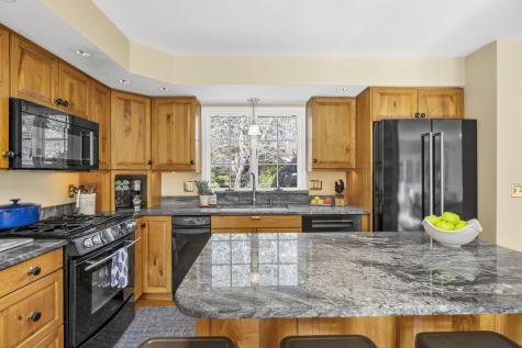 86 Greenland Circle Dennis MA 02641