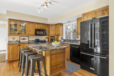 86 Greenland Circle Dennis MA 02641