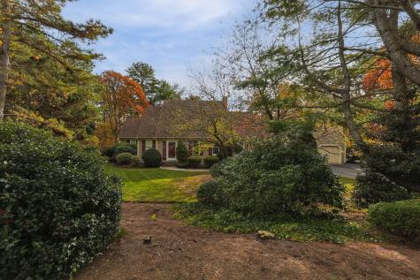 86 Greenland Circle Dennis MA 02641