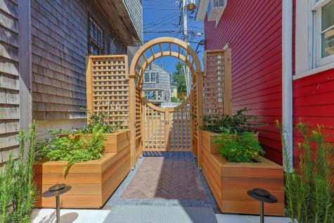 351A Commercial Street Provincetown MA 02657