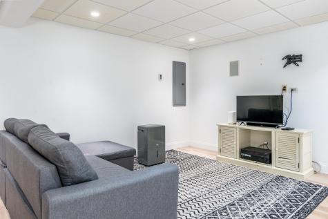 102 White Rock Road Yarmouth Port MA 02675