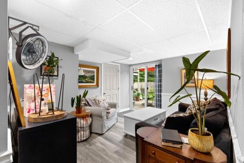 24 Moon Compass Lane MA 02563