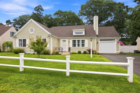 40 Settlers Lane Hyannis MA 02601