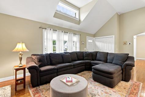 40 Settlers Lane Hyannis MA 02601