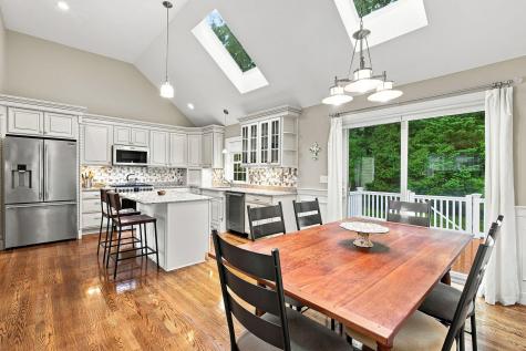 40 Settlers Lane Hyannis MA 02601