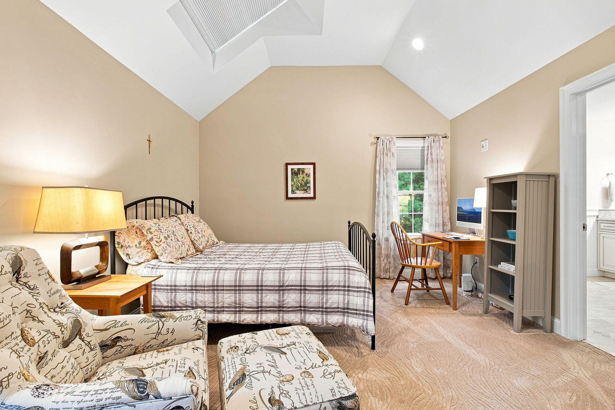 40 Settlers Lane Hyannis MA 02601
