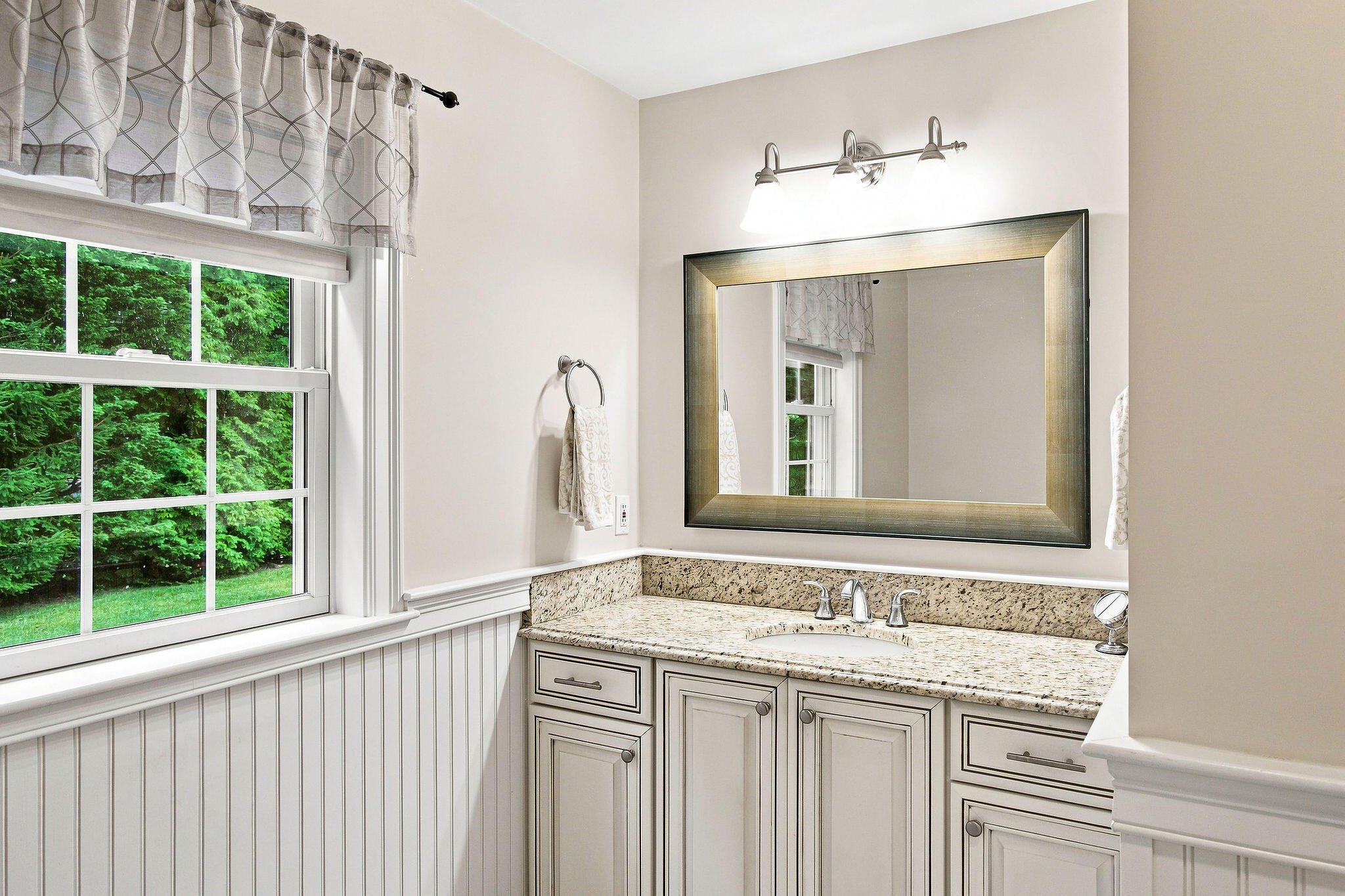 40 Settlers Lane Hyannis MA 02601