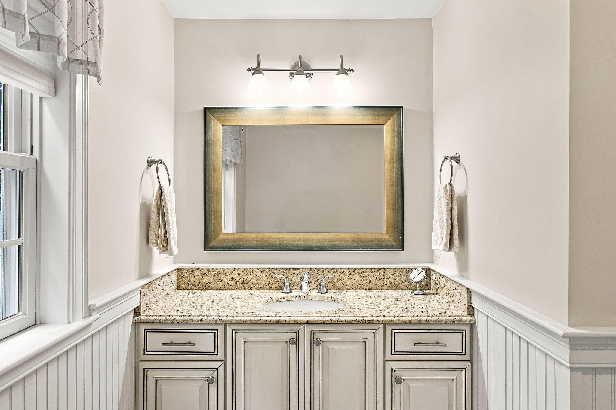 40 Settlers Lane Hyannis MA 02601