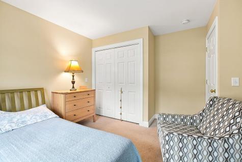 40 Settlers Lane Hyannis MA 02601