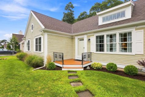 40 Settlers Lane Hyannis MA 02601