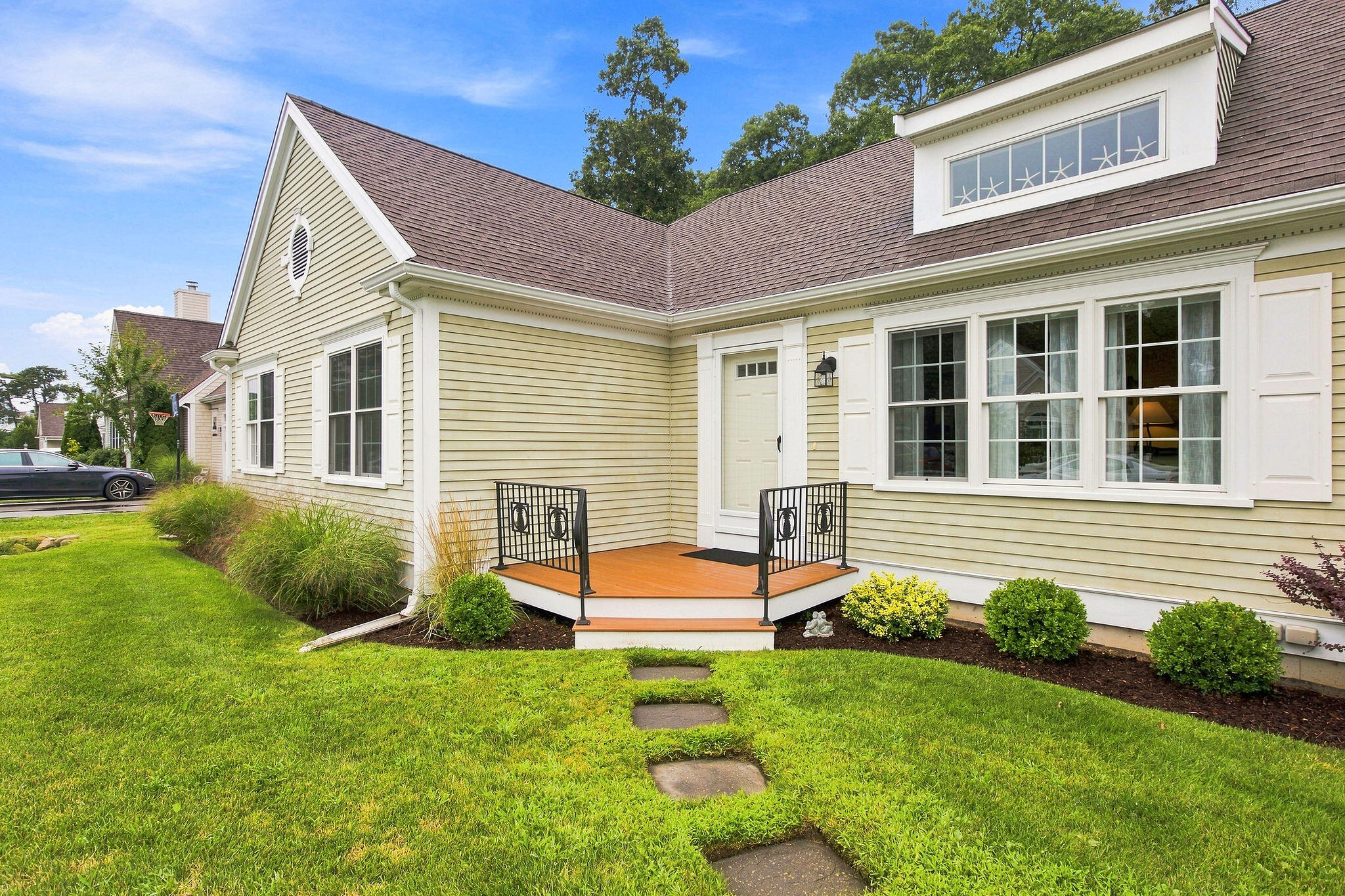 40 Settlers Lane Hyannis MA 02601