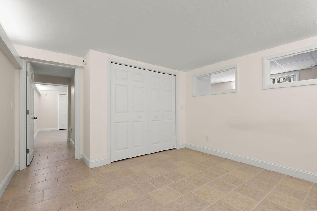 379 Monomoscoy Road Mashpee MA 02649