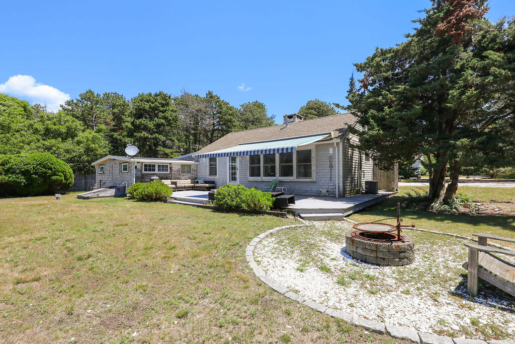379 Monomoscoy Road Mashpee MA 02649