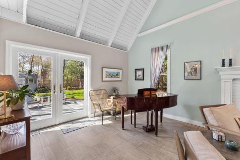 11 White Oak Trail Barnstable MA 02632