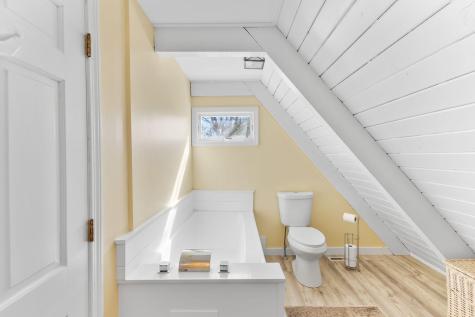 11 White Oak Trail Barnstable MA 02632