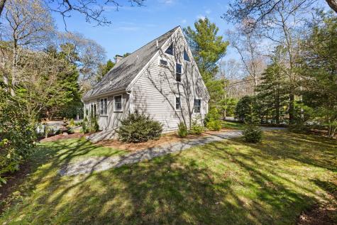 11 White Oak Trail Barnstable MA 02632