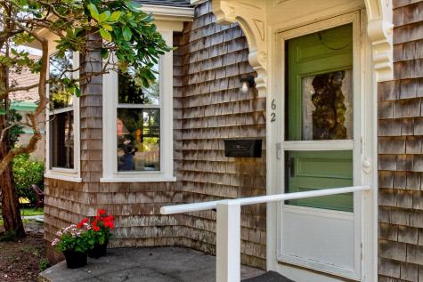 62 School Street Woods Hole MA 02543