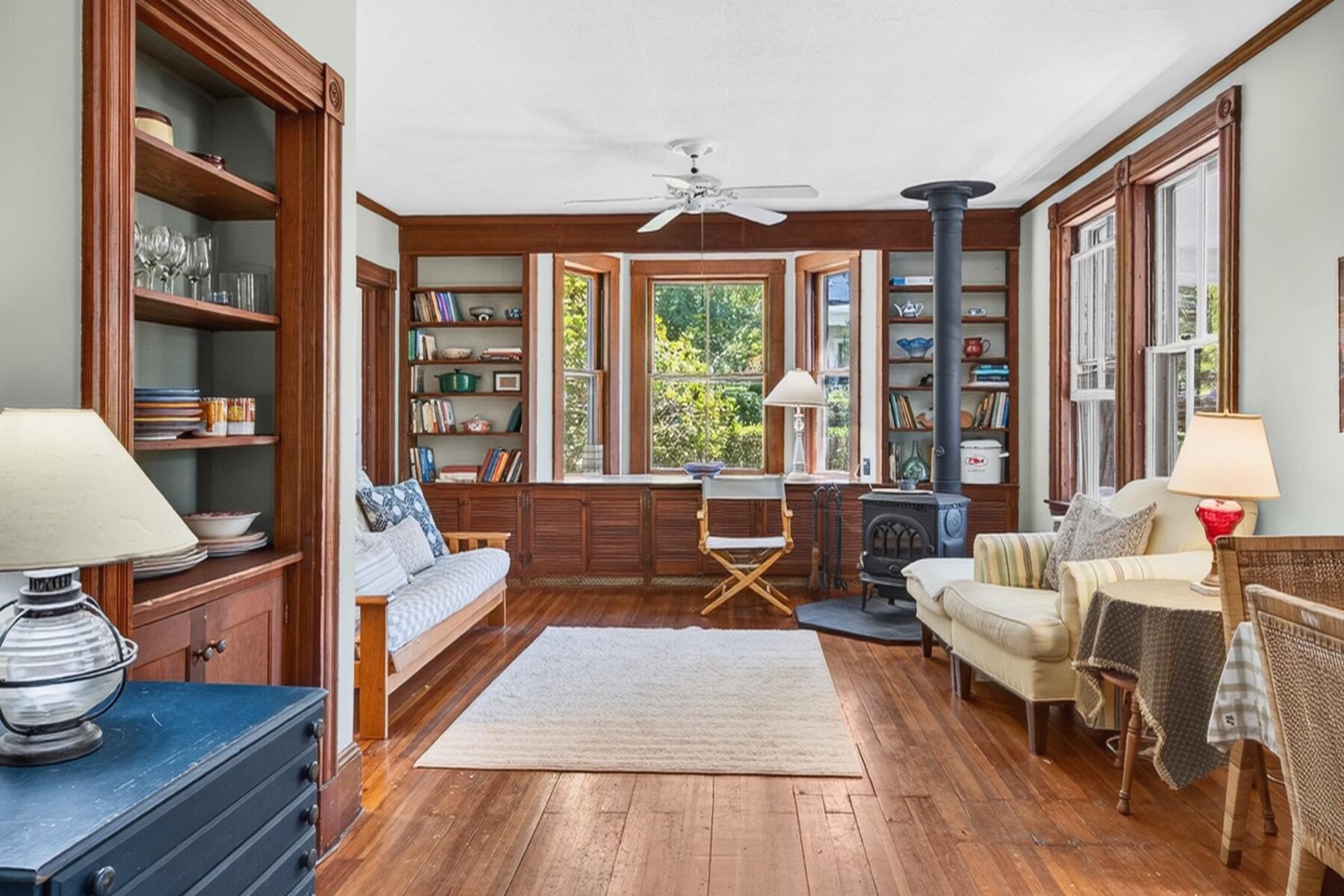 62 School Street Woods Hole MA 02543
