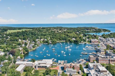 62 School Street Woods Hole MA 02543