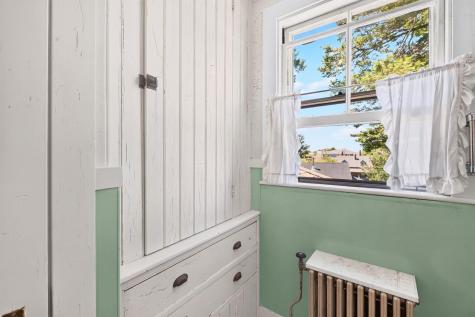 62 School Street Woods Hole MA 02543