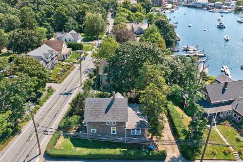 62 School Street Woods Hole MA 02543