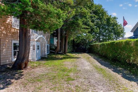 62 School Street Woods Hole MA 02543