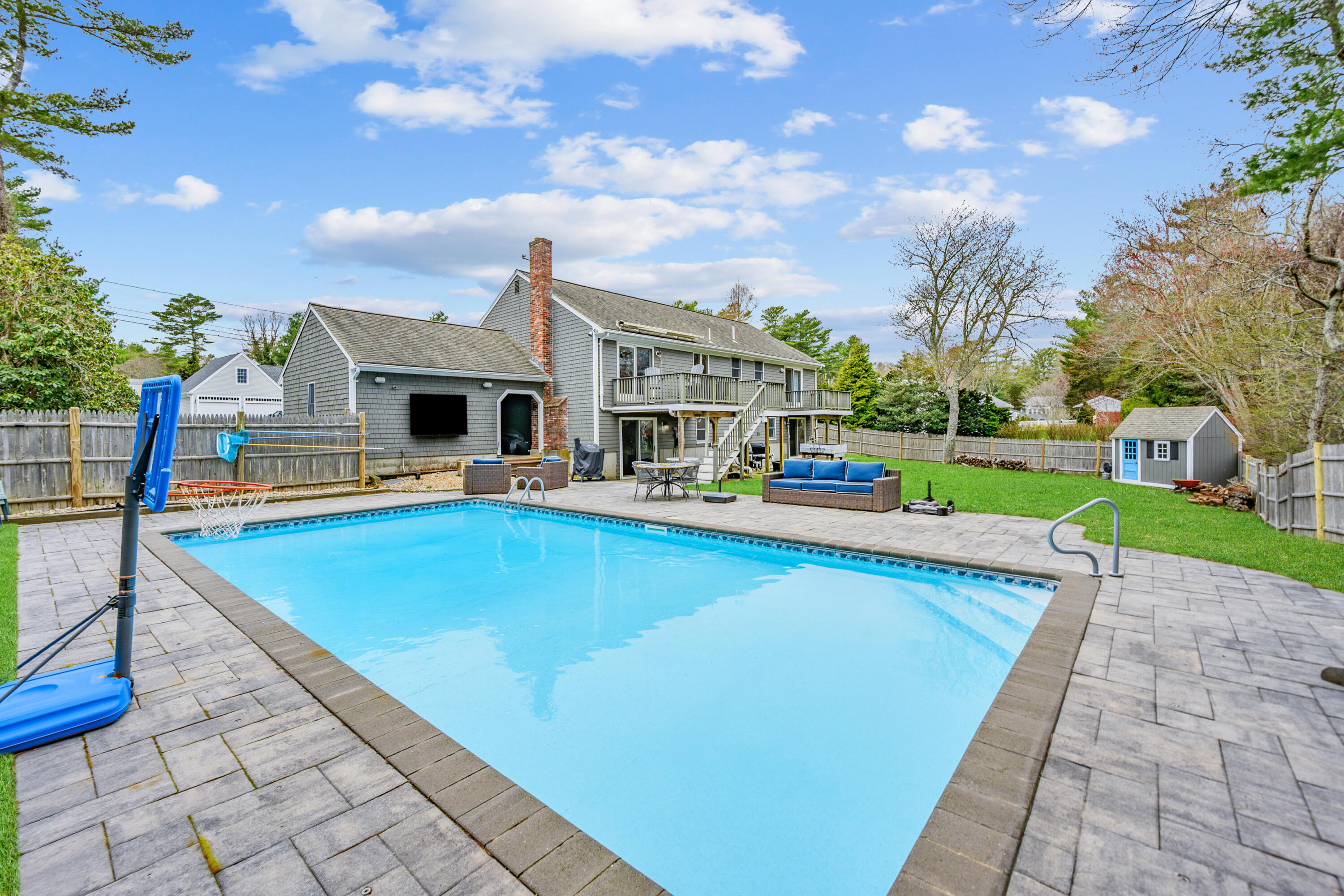 153 Hickory Hill Circle, Barnstable MA — view 2
