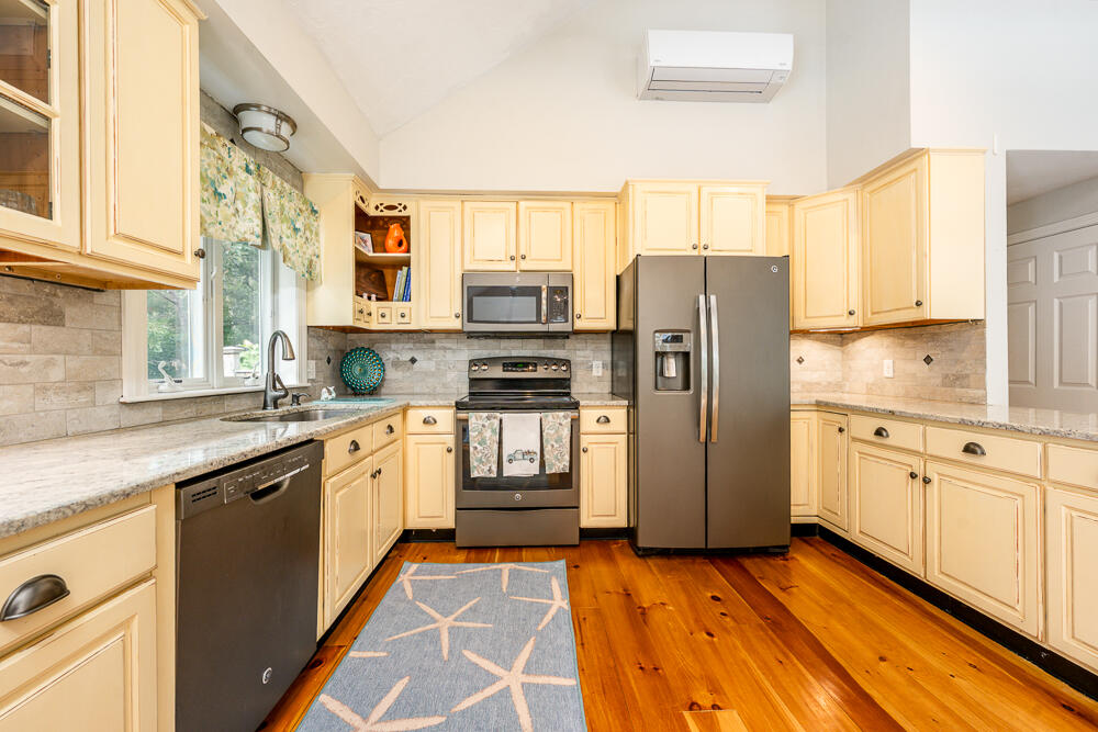 15 Trudy Circle Dennis MA 02660