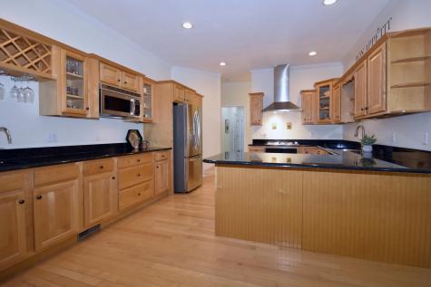52 Bayden Path Plymouth MA 02360