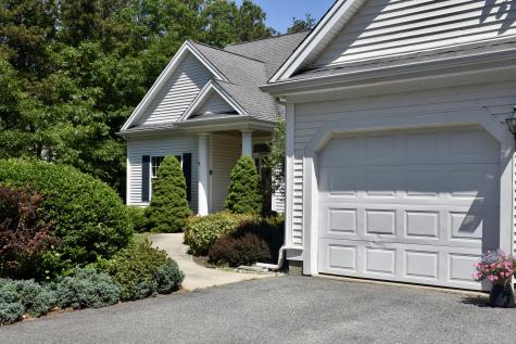 52 Bayden Path Plymouth MA 02360