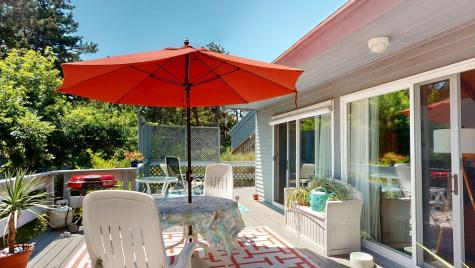 6 Hopkins Way North Truro MA 02652