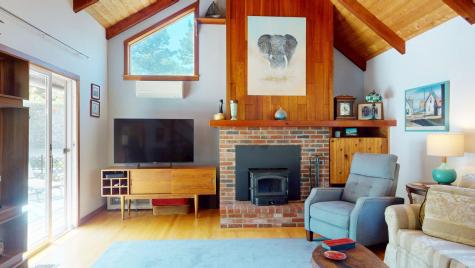 6 Hopkins Way North Truro MA 02652