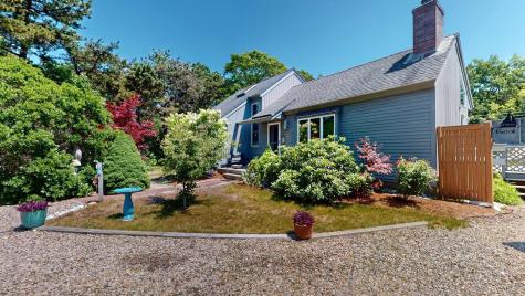 6 Hopkins Way North Truro MA 02652