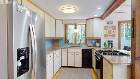 6 Hopkins Way North Truro MA 02652
