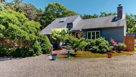 6 Hopkins Way North Truro MA 02652