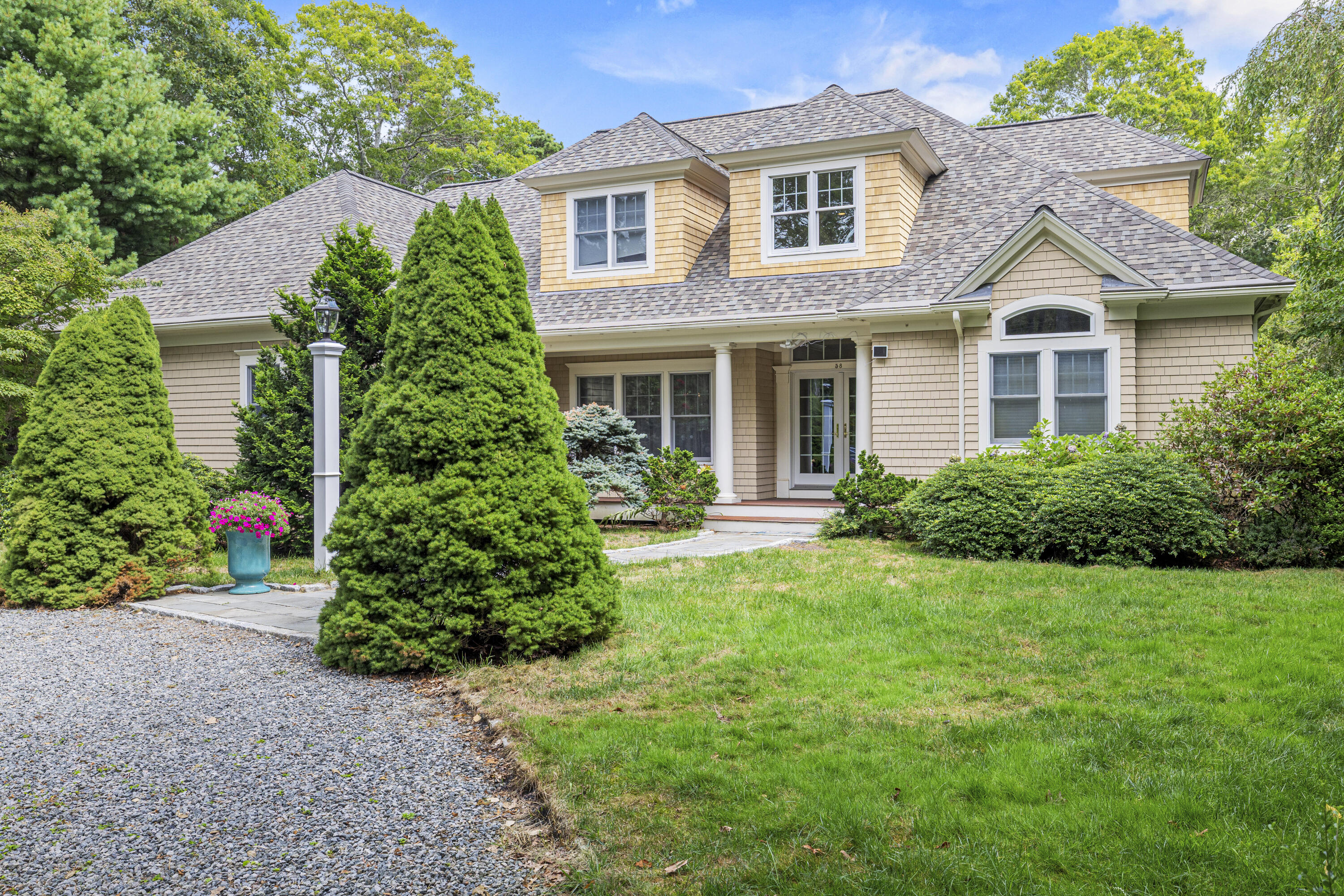 58 The Hacking Circle Mashpee MA 02649