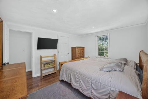 39 Kerrywood Drive Teaticket MA 02536