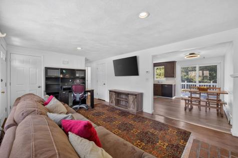39 Kerrywood Drive Teaticket MA 02536