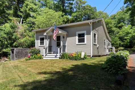 47 Anderson Avenue Middleborough MA 02346