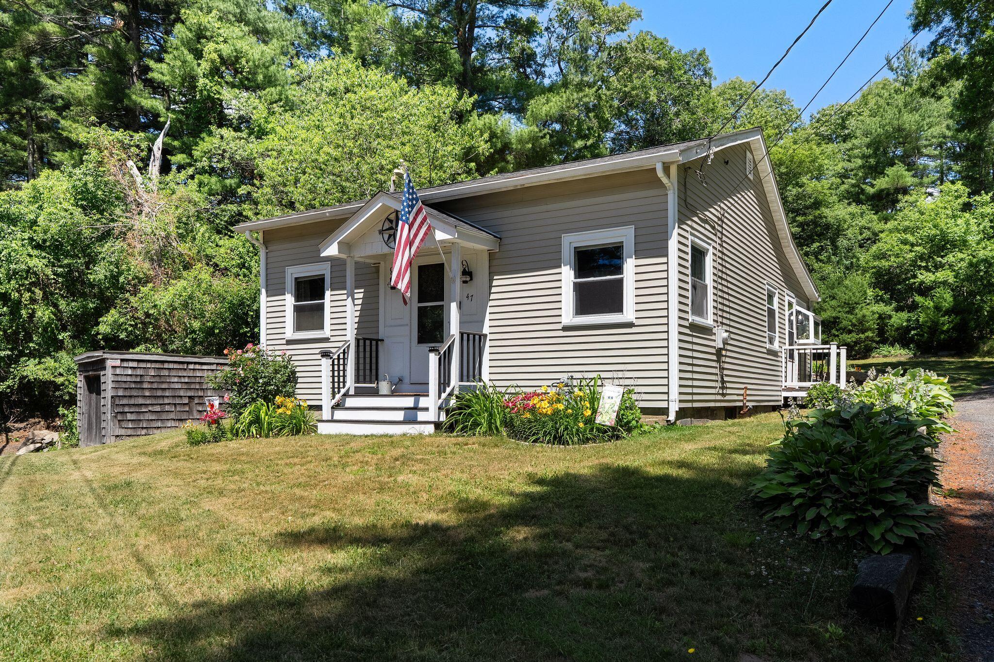 47 Anderson Avenue Middleborough MA 02346