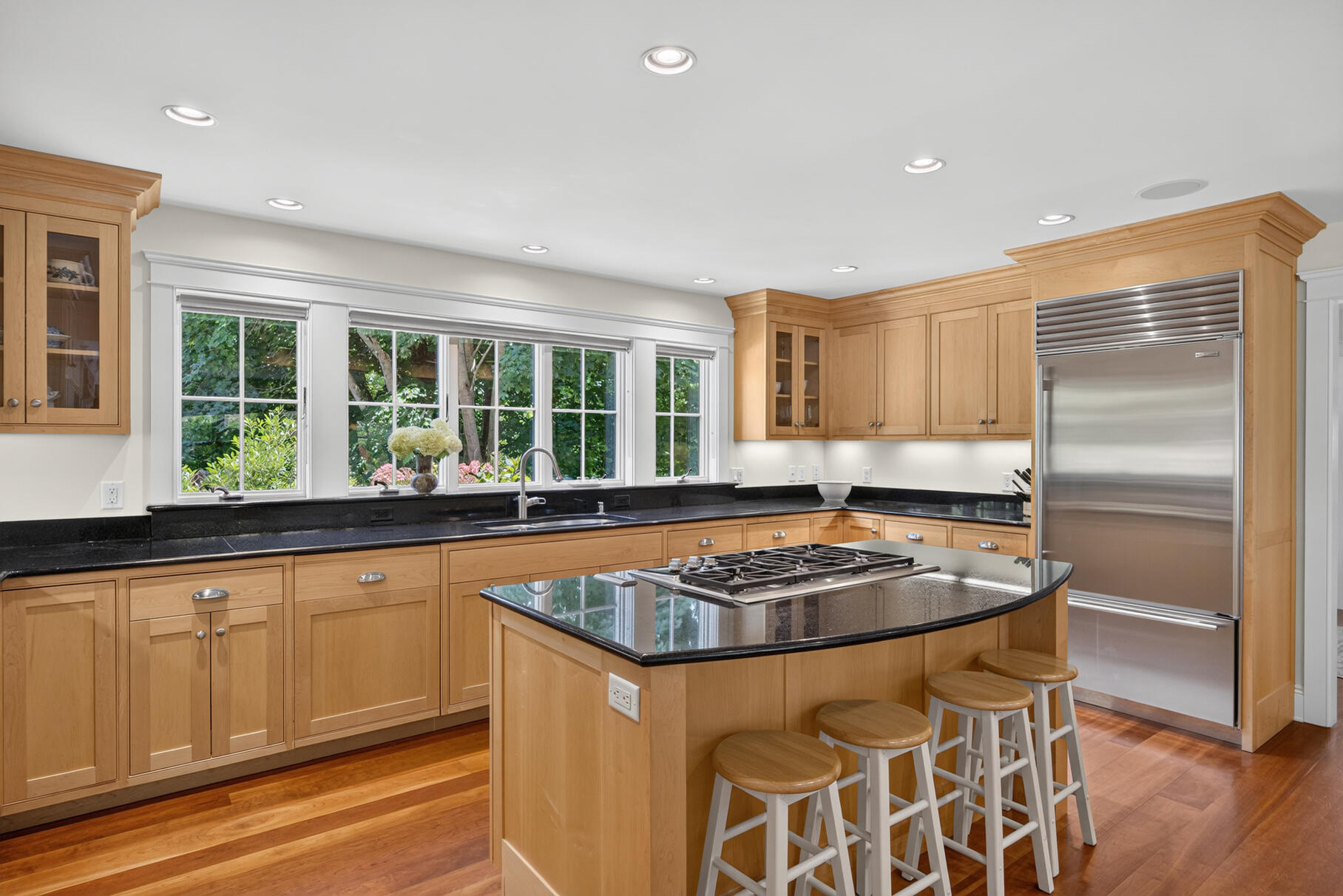160 Main Street Wellfleet MA 02667