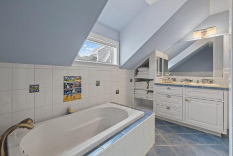 7 Sunrise Lane Sandwich MA 02563