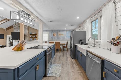 17 Kensington Drive Sandwich MA 02563