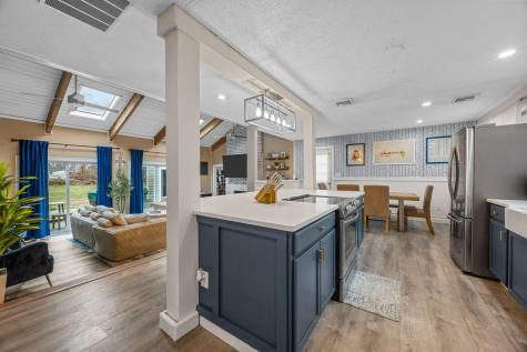 17 Kensington Drive Sandwich MA 02563