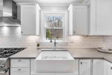 320 Braggs Lane Barnstable MA 02630
