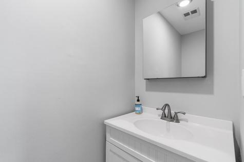 320 Braggs Lane Barnstable MA 02630