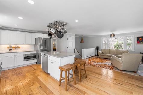 320 Braggs Lane Barnstable MA 02630