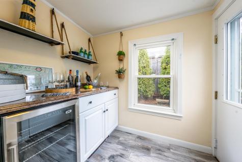 8 Quinsigamond Avenue Falmouth MA 02540